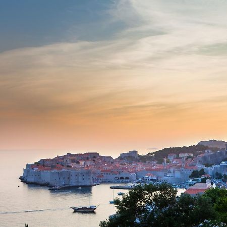 Apartment Dove With Sea View And Free Parking Dubrovnik Extérieur photo
