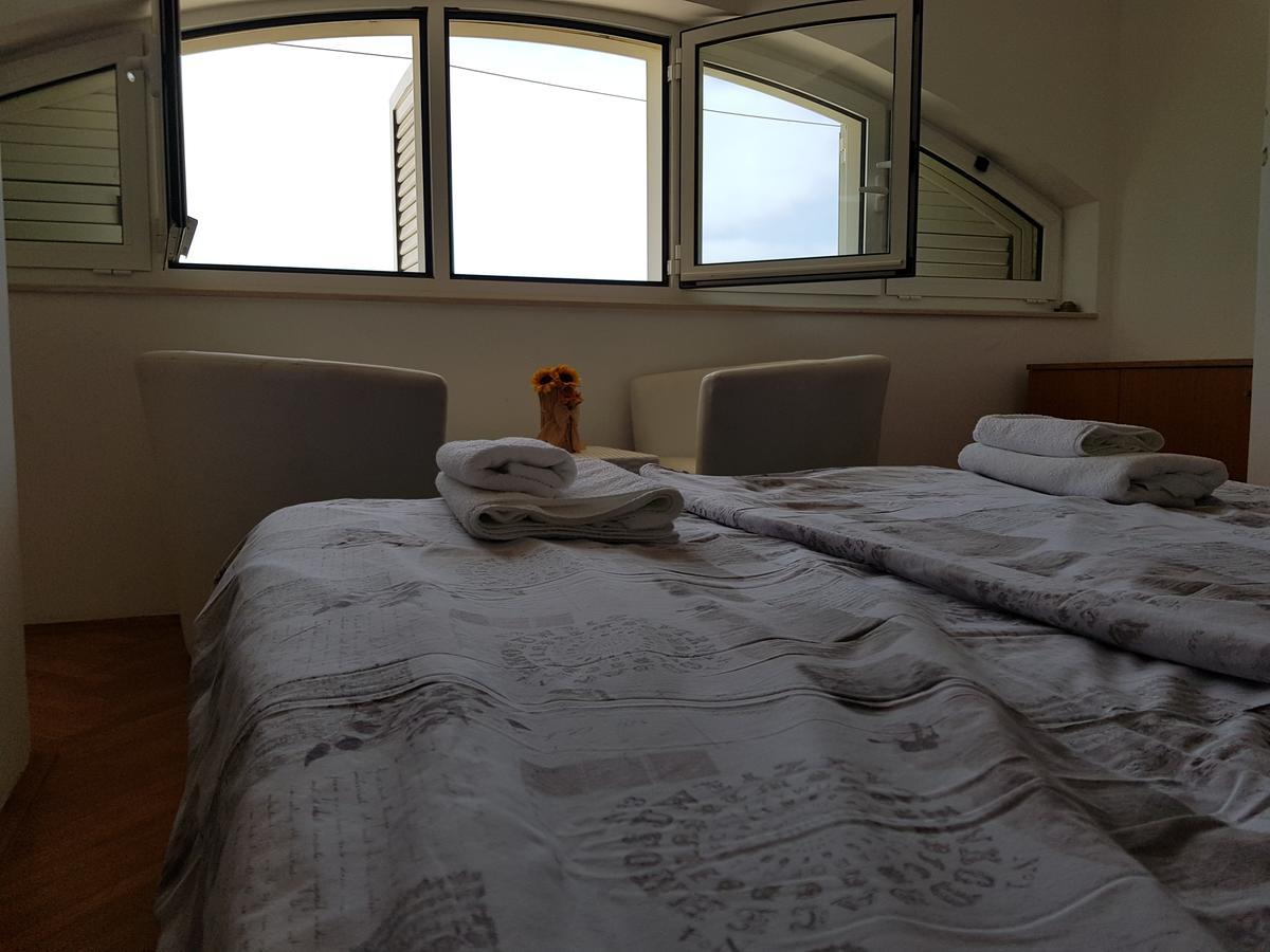 Apartment Dove With Sea View And Free Parking Dubrovnik Extérieur photo